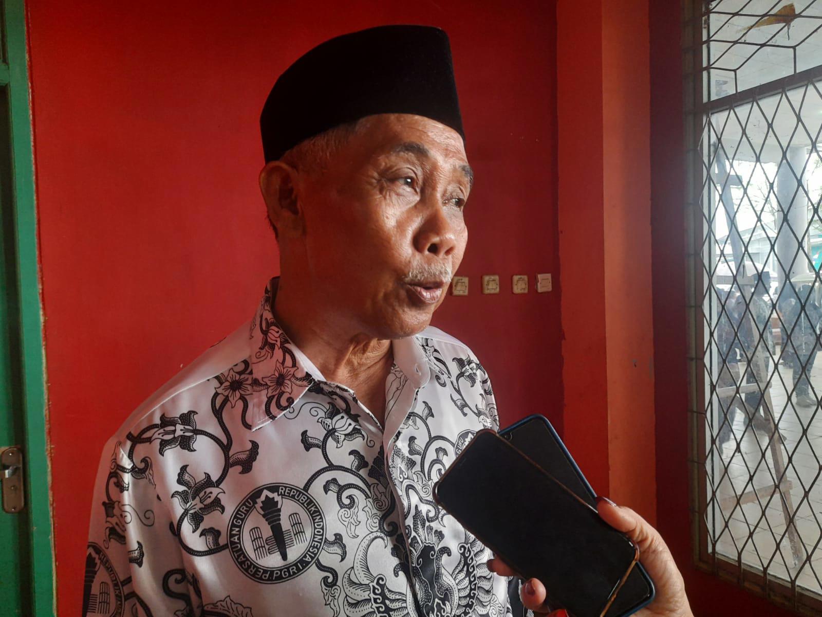 Anggota Dewan Perwakilan Rakyat Daerah (DPRD) Kabupaten Sintang, Kalimantan Barat, Senen Maryono